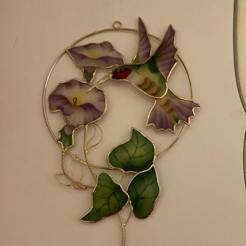 Suncatcher with Hummingbird and Flowers